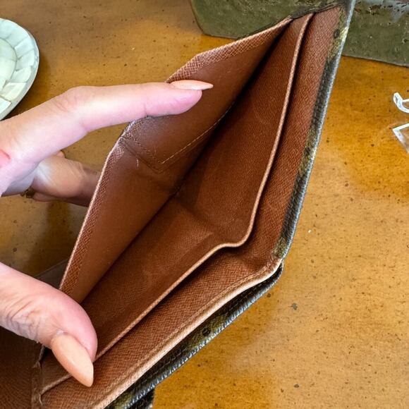 Louis Vuitton Vintage Elise Monogram Trifold Wallet 1981 – EUC, Brown - Picture 6 of 13